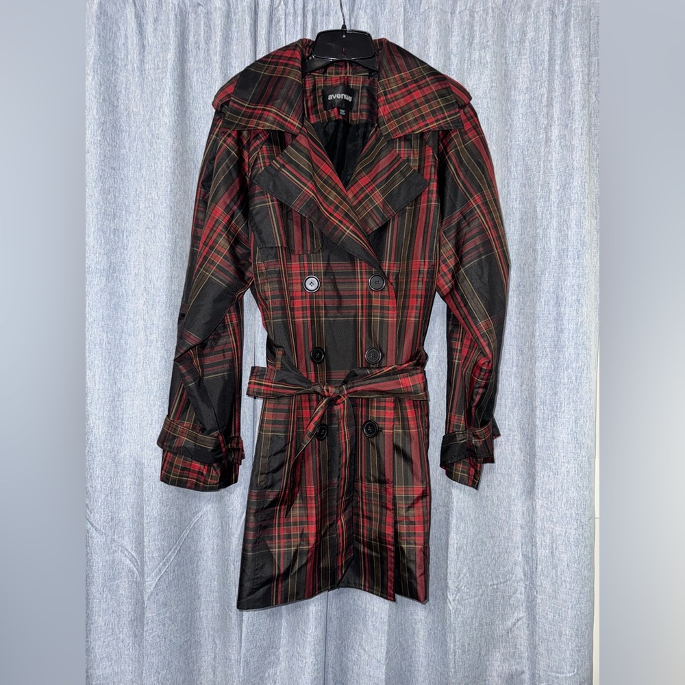 Avenue Red and Black Plaid Coat Raincoat 22/24